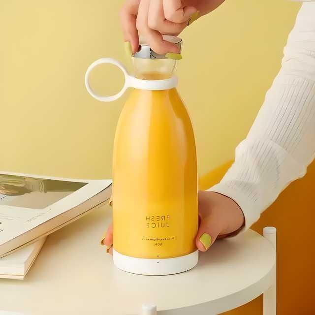 Portable Mini Electric Juicer